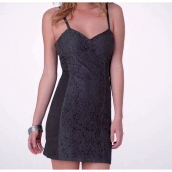 AE American Eagle Outfitters Y2K Gray Lace Overlay Bodycon Mini Dress Sz 10 - Picture 1 of 7